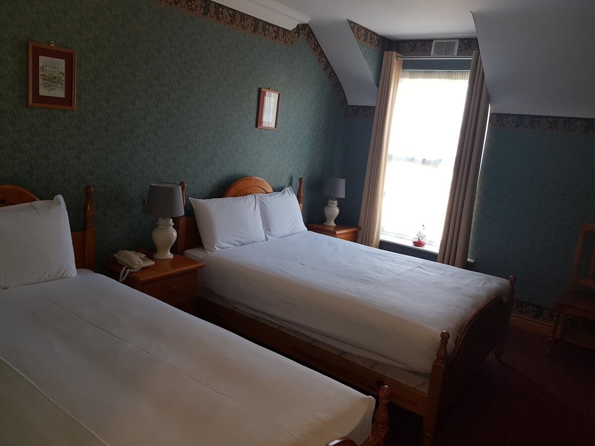 Отель Imperial Hotel Lodge Лисдунварна-19