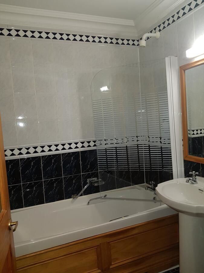 Отель Imperial Hotel Lodge Лисдунварна-21
