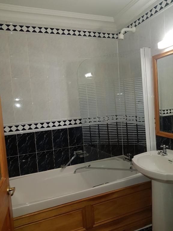 Отель Imperial Hotel Lodge Лисдунварна-62