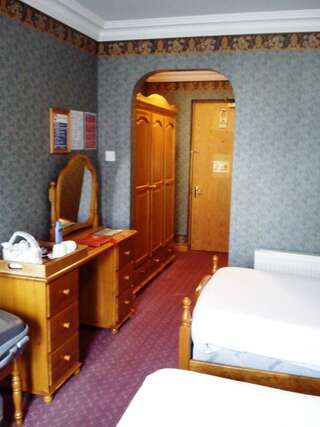 Отель Imperial Hotel Lodge Лисдунварна Двухместный номер с 1 кроватью или 2 отдельными кроватями - В дополнительном здании-21