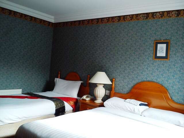 Отель Imperial Hotel Lodge Лисдунварна-30